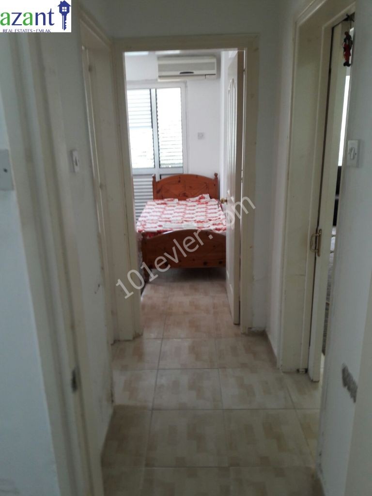 ZENTRUM VON KYRENIA DE 2 + 1 DAIRE ** 