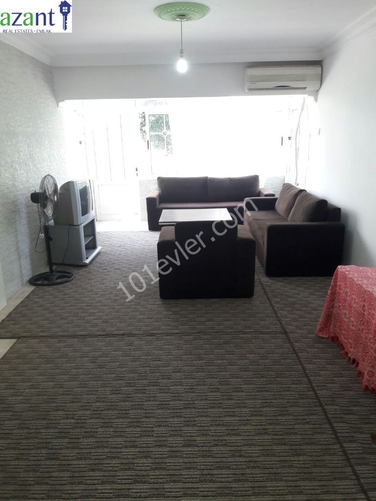 2 BEDROOM GROUND FLOOR APARTMENT IN KYRENIA CENTRE 