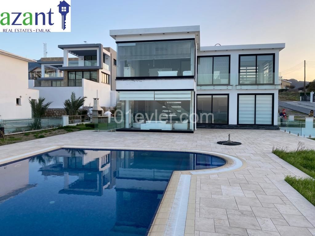 STUNNING 3 BEDROOM VILLA WITH INFINITY POOL IN KARSIYAKA