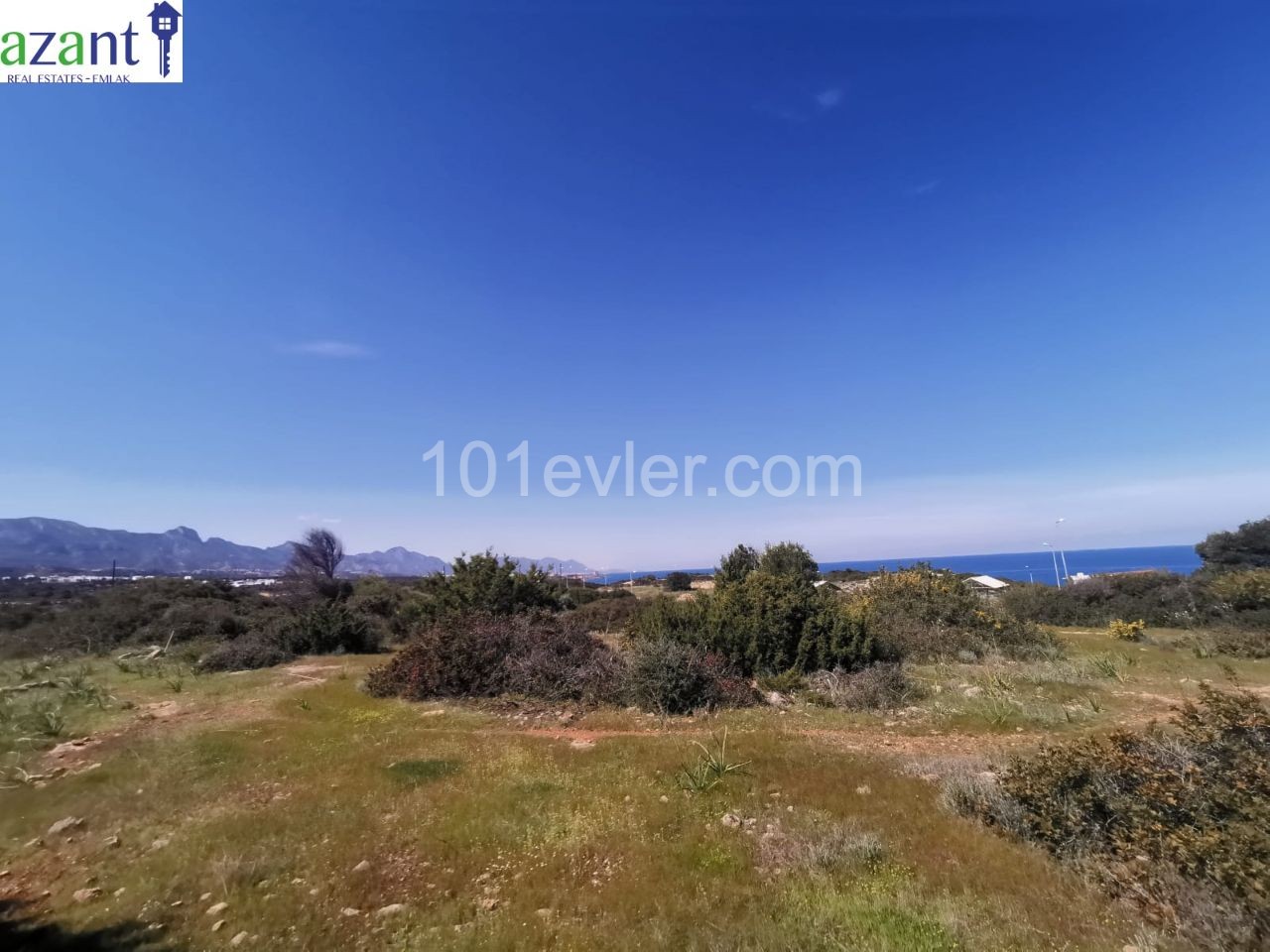 LAND WITH SEA VIEW IN ESENTEPE