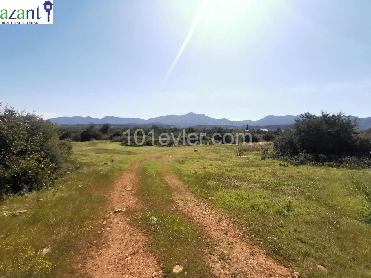 LAND WITH SEA VIEW IN ESENTEPE