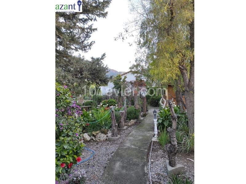 BUNGALOW MIT 2 SCHLAFZIMMERN MIT GARTEN IN ALSANCAK ** 