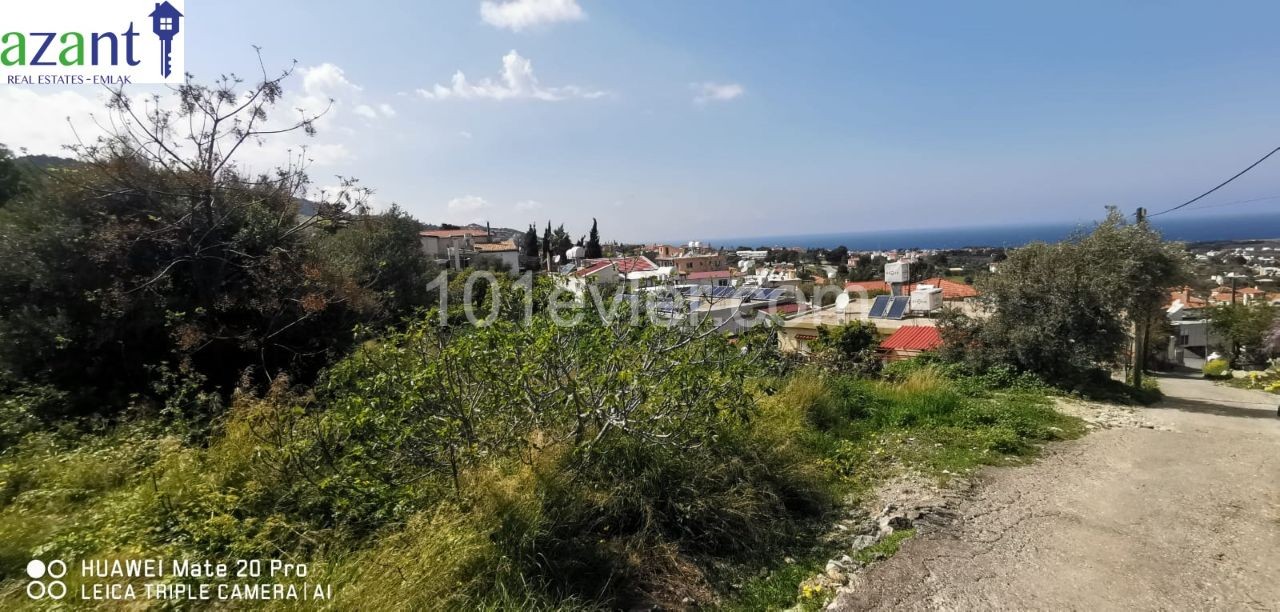 GRUNDSTÜCK MIT MEERBLICK IN KYRENIA KARSIYAKA ** 