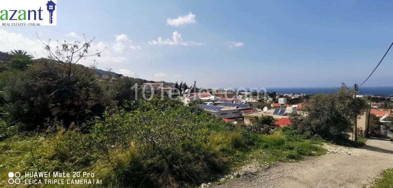 GRUNDSTÜCK MIT MEERBLICK IN KYRENIA KARSIYAKA ** 