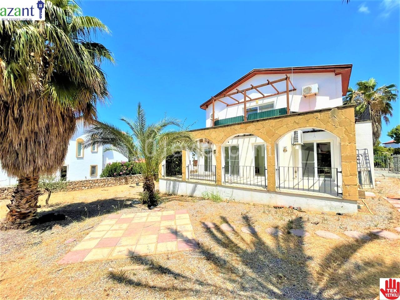 VILLA MIT 3 SCHLAFZIMMERN IN KARSIYAKA ** 