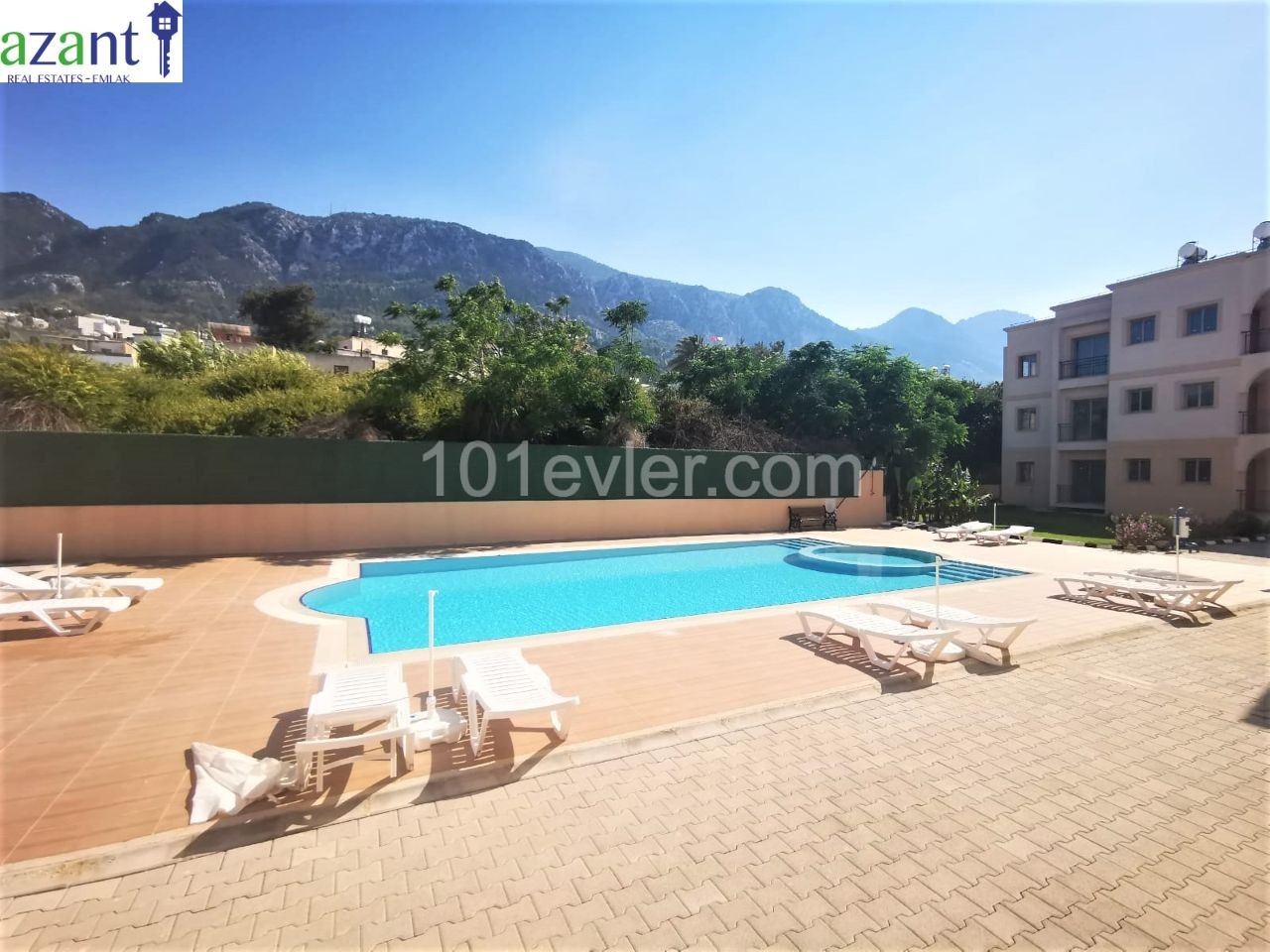 3 BEDROOM TOP FLOOR  APARTMENT IN LAPTA