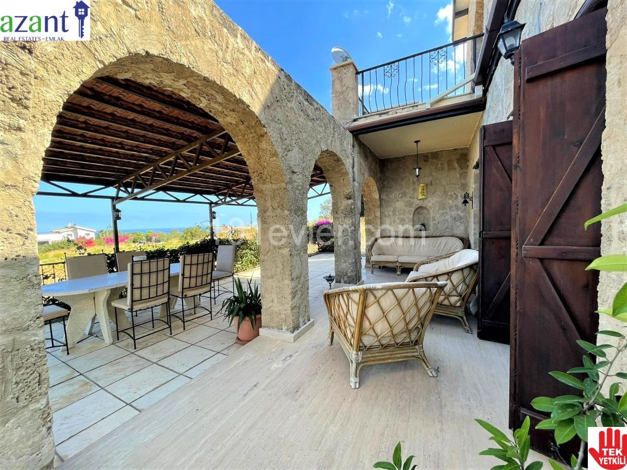 STONE VILLA WITH POOL IN ALSANCAK