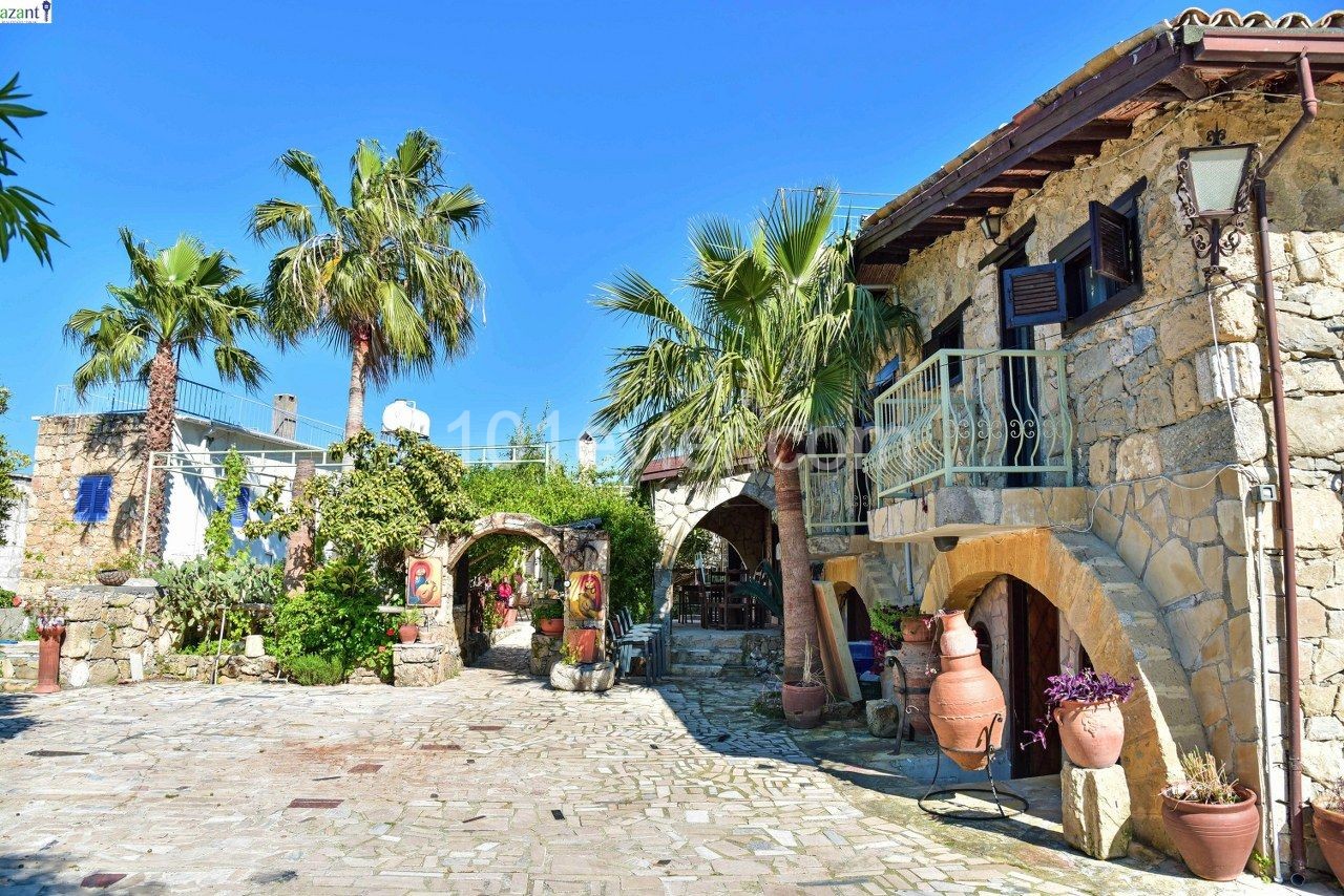 HOTEL/BAR ZUM VERKAUF MIT HERRLICHEM BLICK IN YESILTEPE ** 