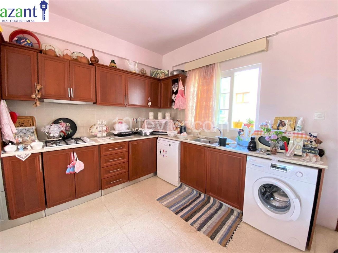 2-ZIMMER-WOHNUNG IN ALSANCAK ** 