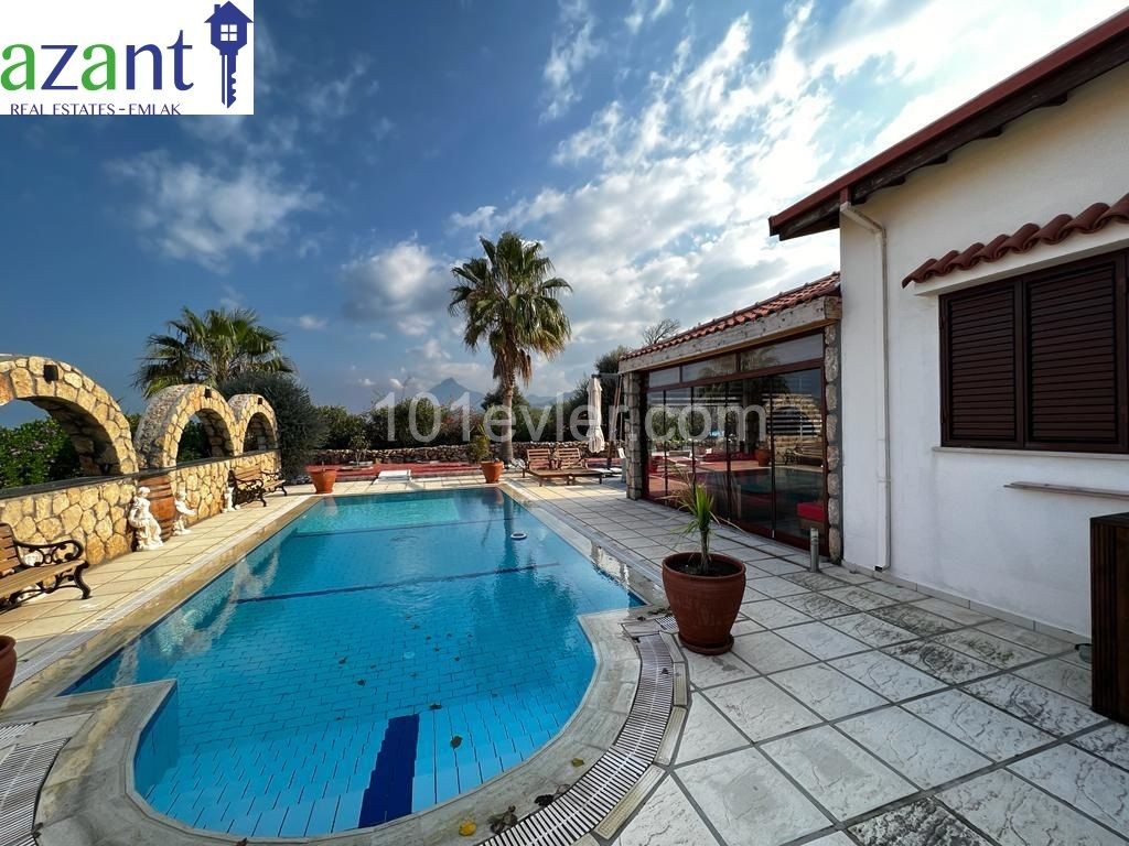 3 BEDROOM BUNGALOW WITH SWIMMING POOL IN KAYALAR