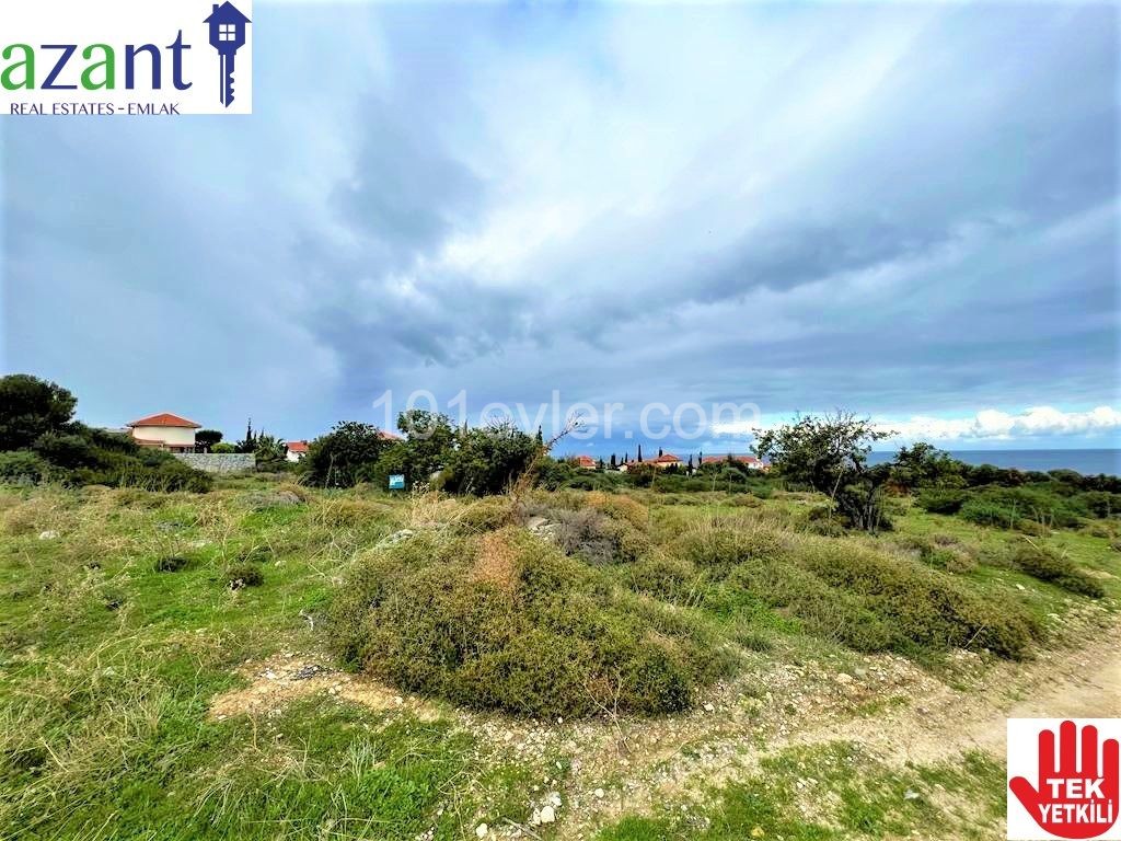 AMAZING LAND IN KYRENIA, KAYALAR