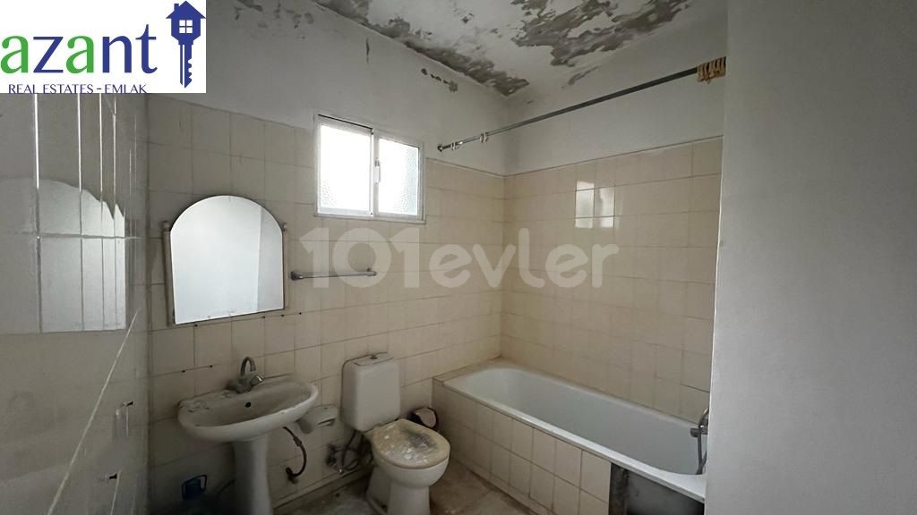 TURKISH TITLE LAND WITH BUNGALOW AND SECOND HOUSE - RENOVATION PROJECT