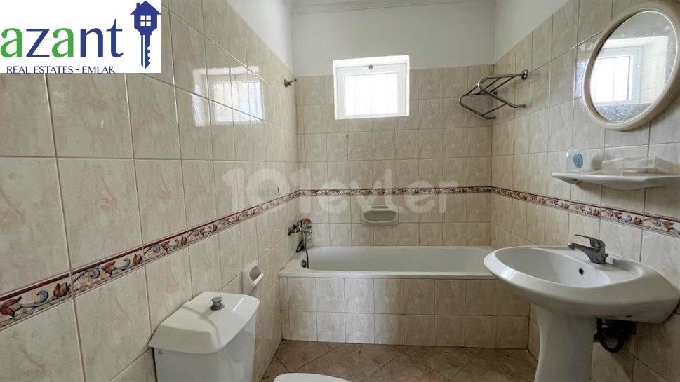 3-ZIMMER-VILLA MIT POOL IN ALSANCAK ** 