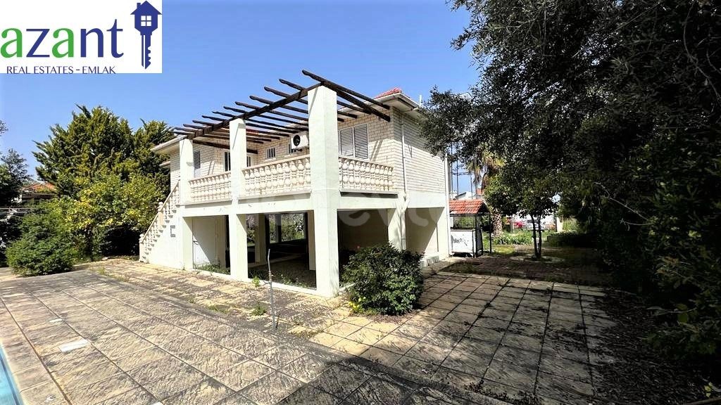 3-ZIMMER-VILLA MIT POOL IN ALSANCAK ** 