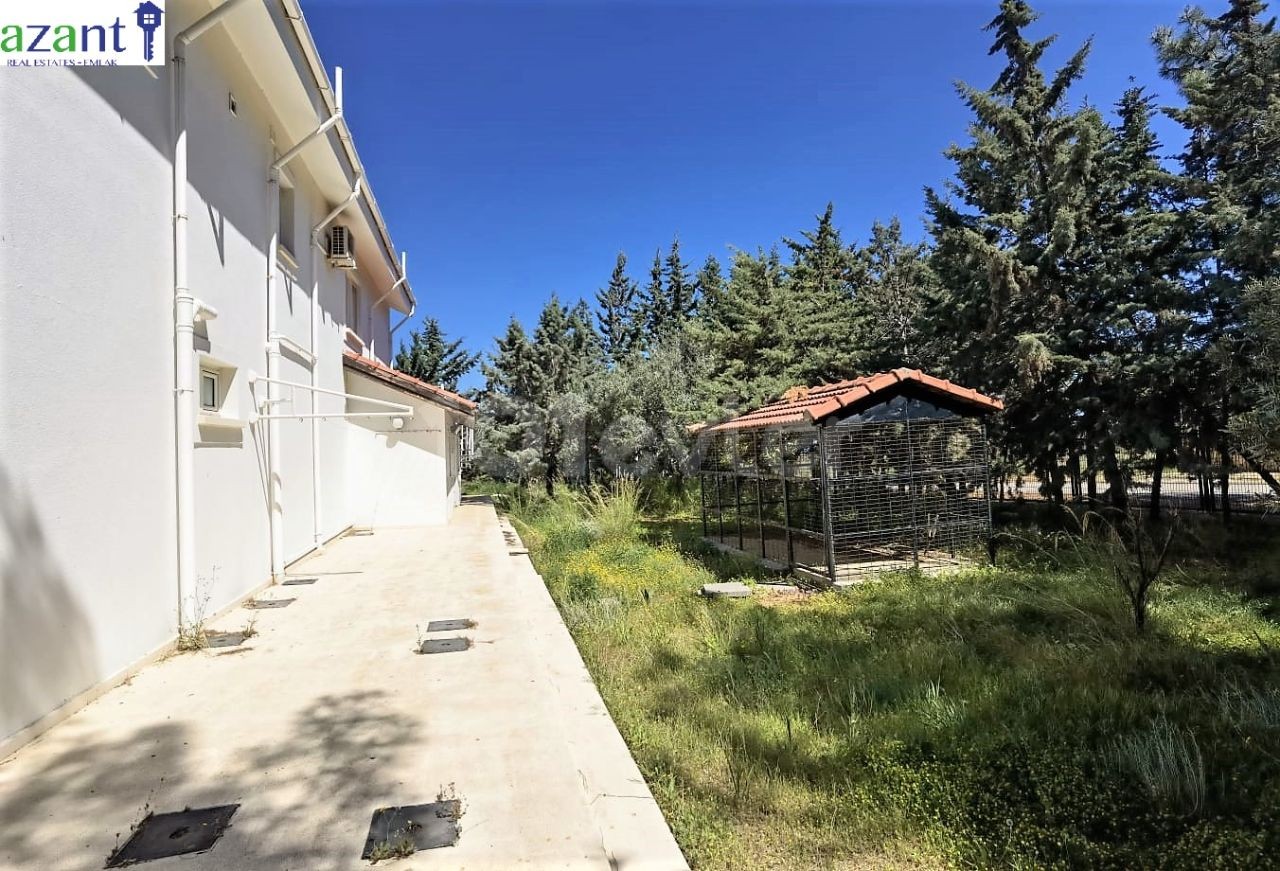 LUXURY HOUSE IN KARSIYAKA