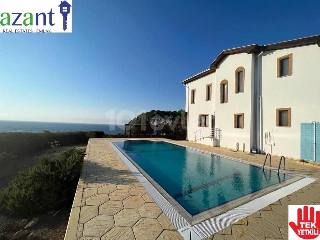 3-ZIMMER-VILLA MIT HERRLICHER AUSSICHT IN KARSIYAKA ** 