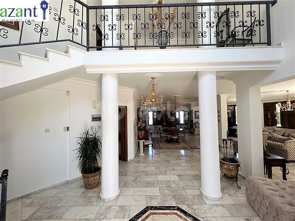 LARGE VILLA IN EDREMIT FOR SALE