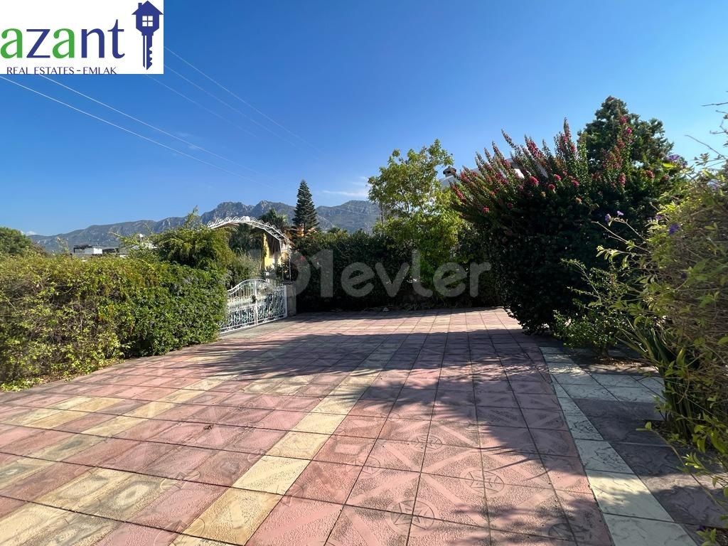 3+1 VILLA IN KYRENIA ** 