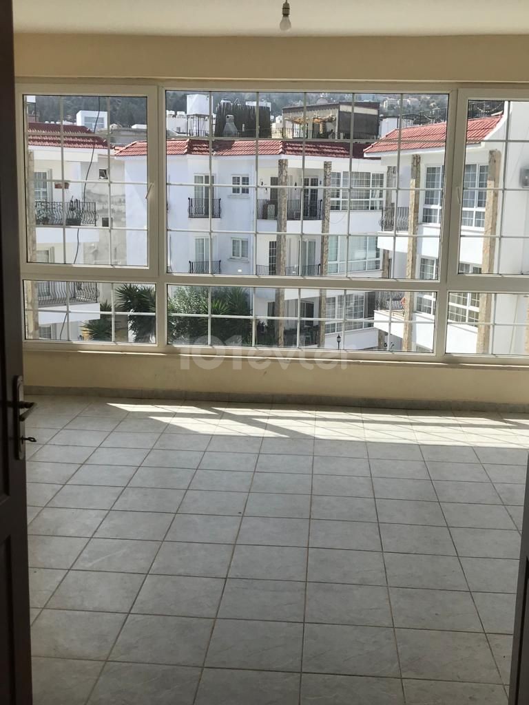 3 + 1 WOHNUNG LAPTA-KYRENIA ** 