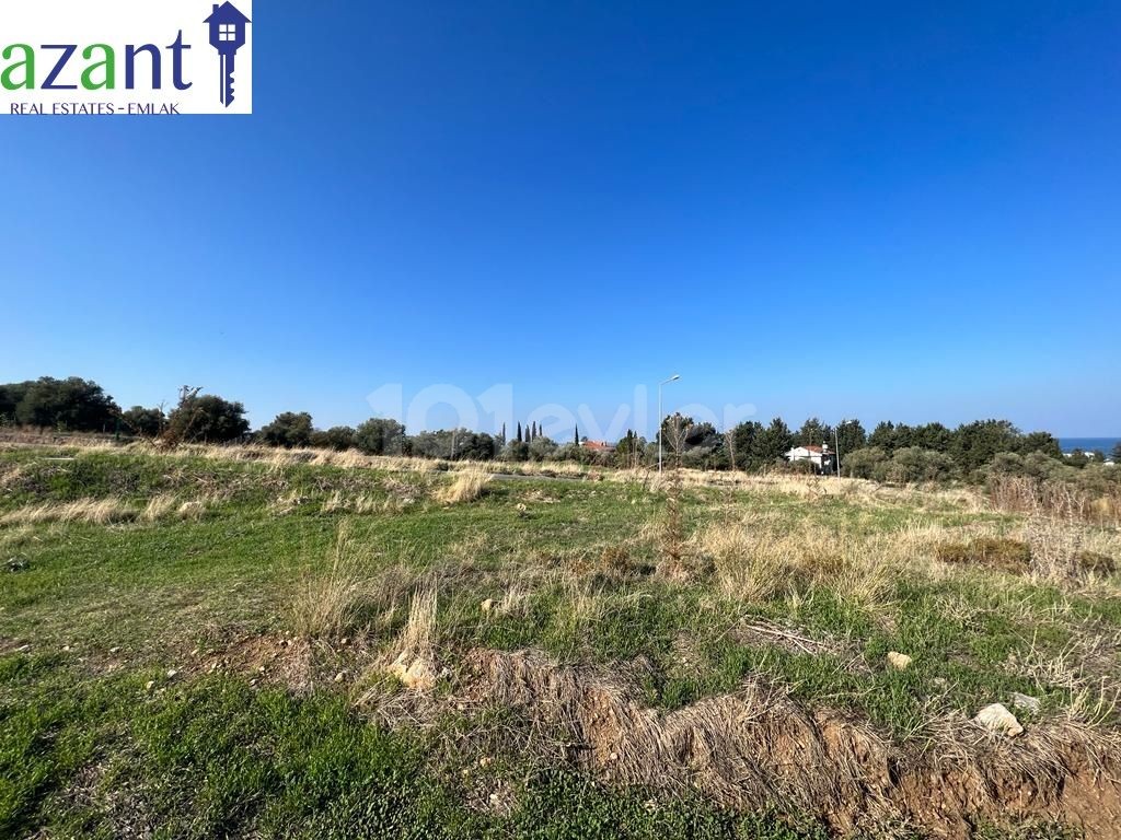 Residential Zoned Plot For Sale in Lapta, Kyrenia