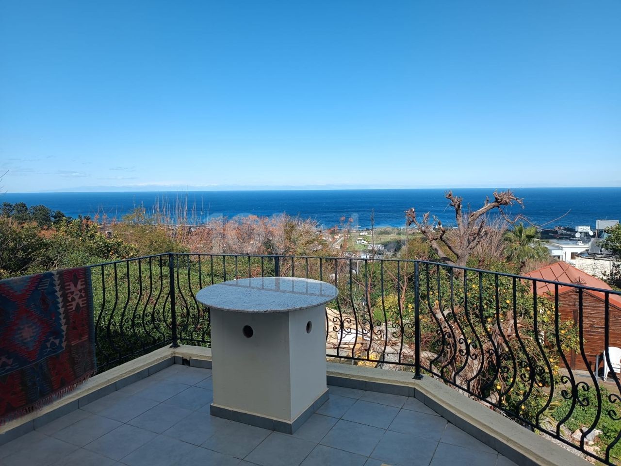 VILLA MIT PERFEKTER AUSSICHT UND PRIVATEM POOL IN LAPTA BAŞPINAR