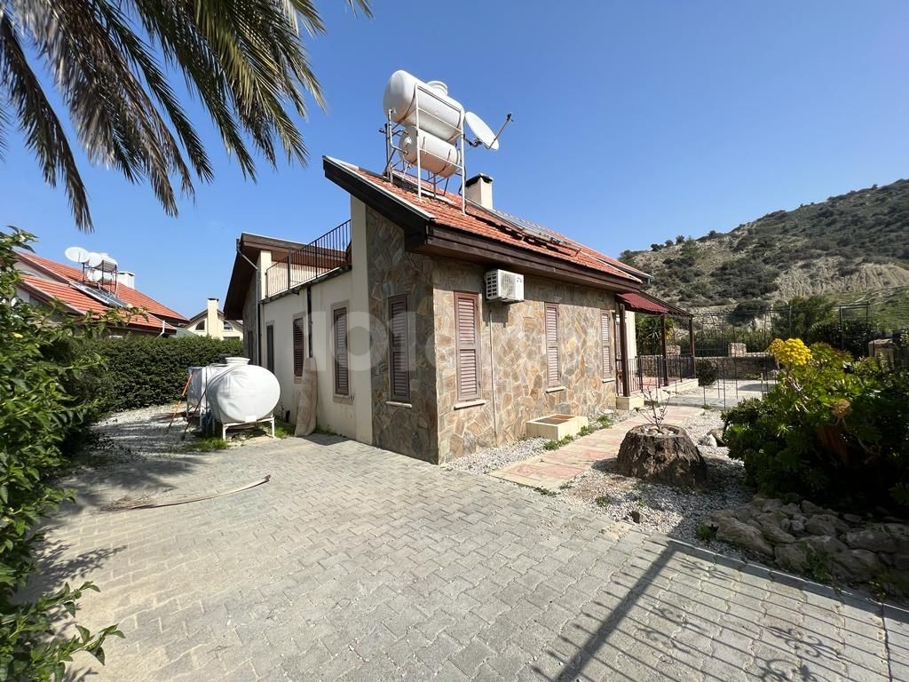 KARŞIYAKA'DA 2+1 BUNGALOW