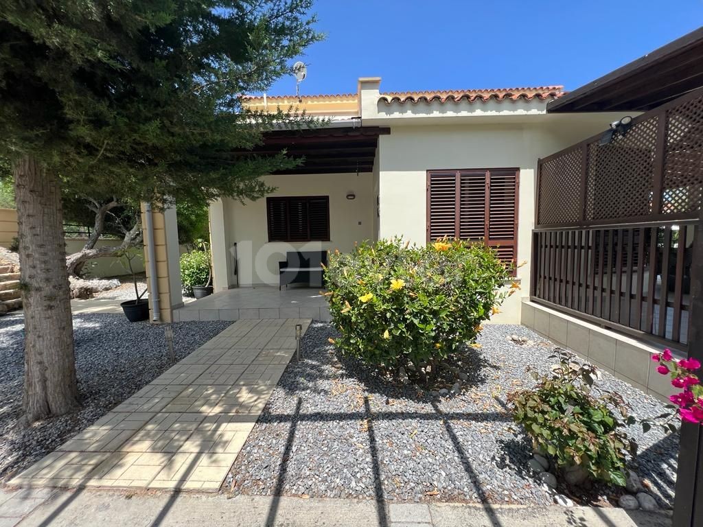 4+1 PERFEKTE VILLA MIT PRIVATEM POOL