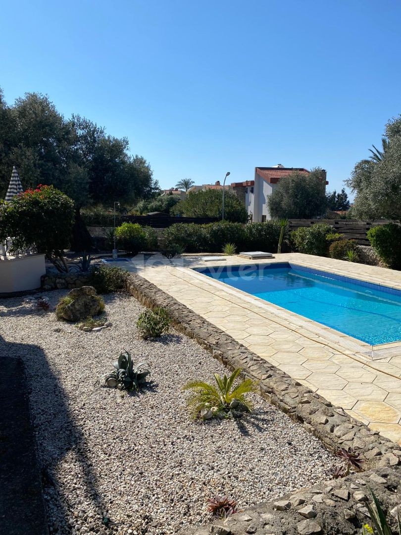 3 + 1 Private  Villa in Esentepe