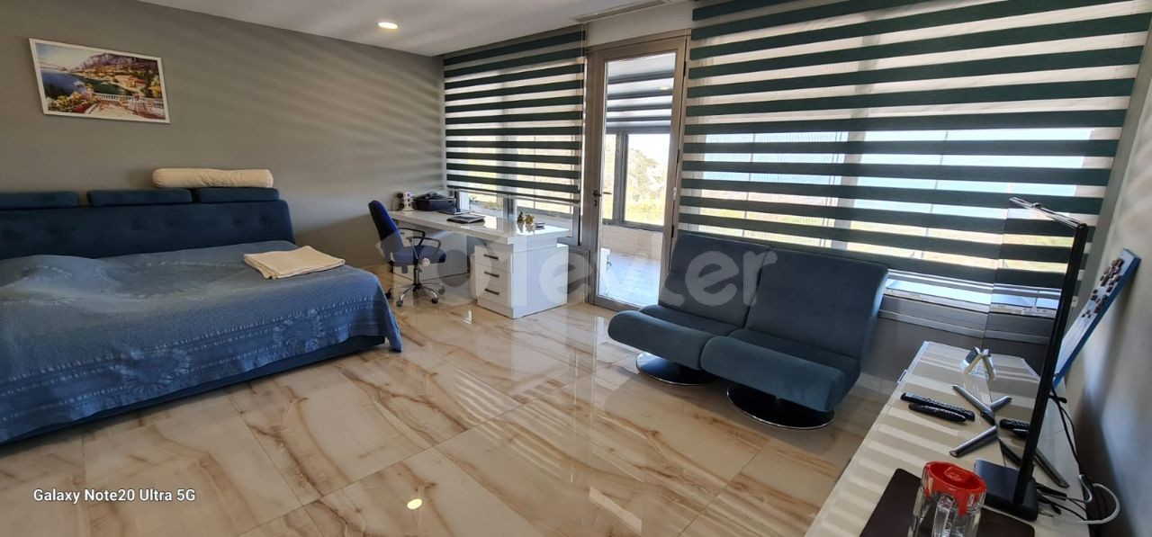 LUXUSVILLA 5+1 ZUM VERKAUF IN ALAGADİ