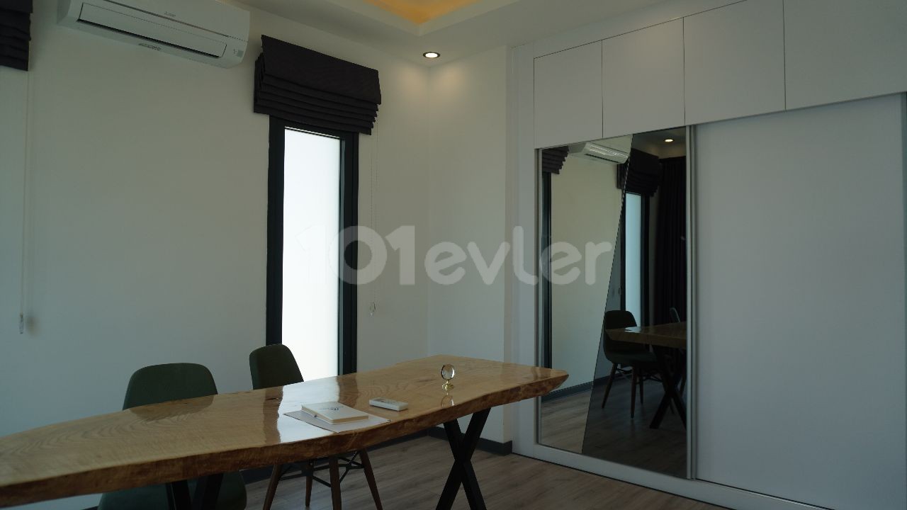 4+1 VILLA WITH PRIVATE POOL FOR SALE IN GIRNE KARSIYAKADA