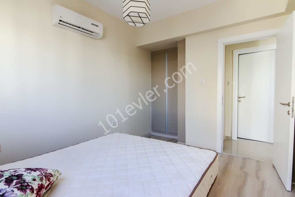 Girne merkezi konum 1+1 lüks full eşyalı daire