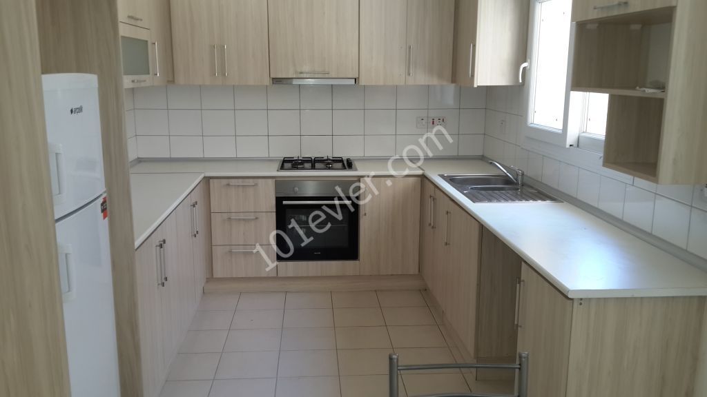 Flat To Rent in Girne Merkez, Kyrenia