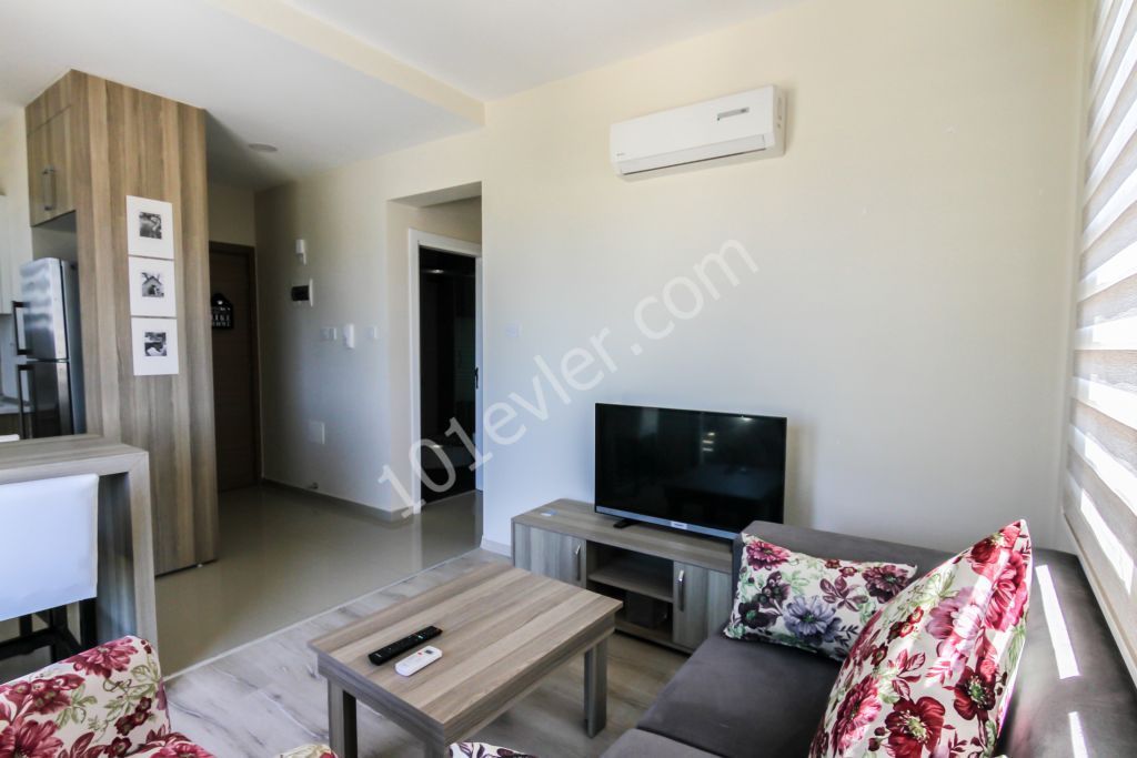 Girne merkezde 1+1 satılık deniz manzaralı daire