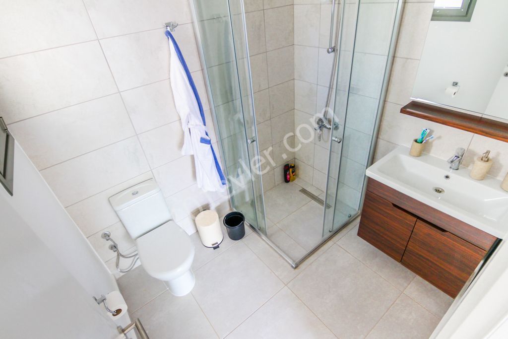 Flat To Rent in Alsancak, Kyrenia