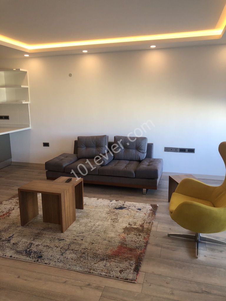 Feo Elegance'da ful eşyalı ortak havuzlu site içi güvenlikli 2+1 residence