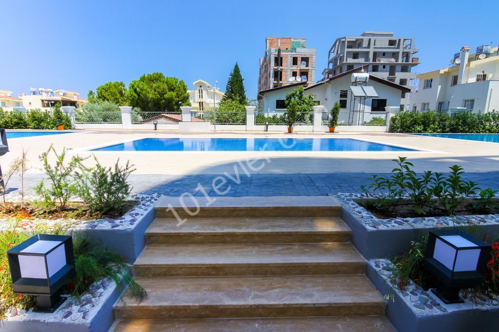 Girne'nin En Güzel Yaşam Sitesinde Eşyasız Kiralık 2+1 Lüks Daire