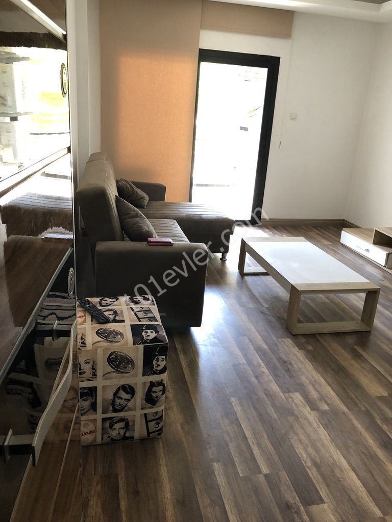 Flat To Rent in Girne Merkez, Kyrenia