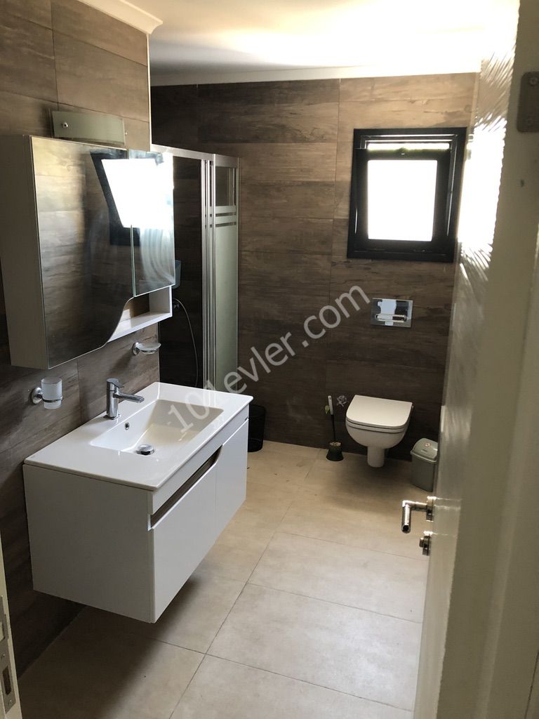 Flat To Rent in Girne Merkez, Kyrenia