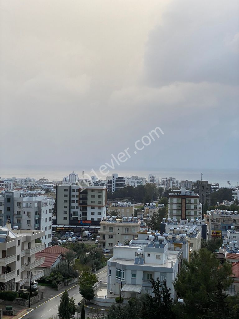 LUXURY FURNISHED 2+1 PENTHOUSE IN THE CENTER OF KYRENIA ** 