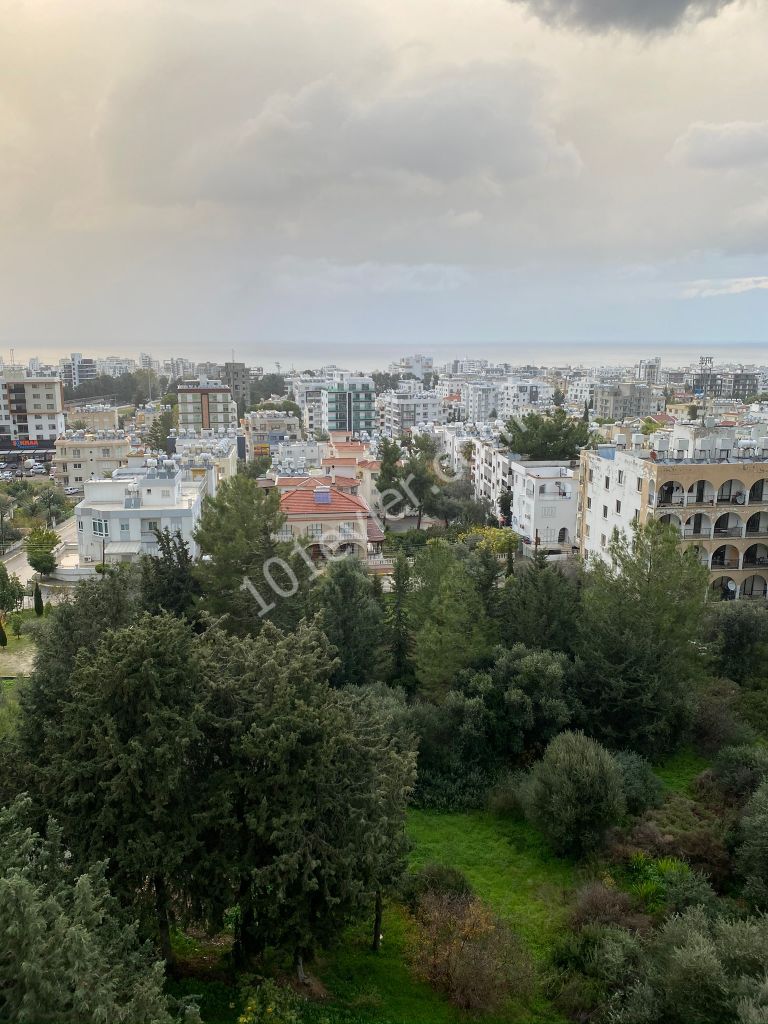 LUXURY FURNISHED 2+1 PENTHOUSE IN THE CENTER OF KYRENIA ** 