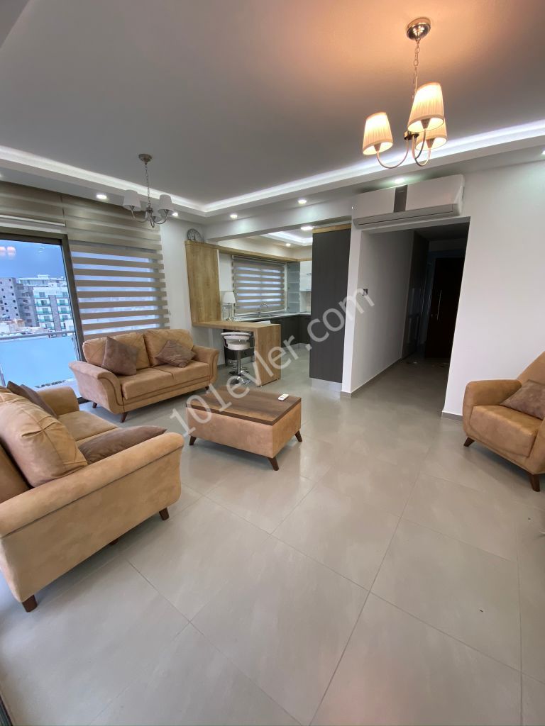 GİRNE MERKEZDE LÜX EŞYALI 2+1 PENTHOUSE