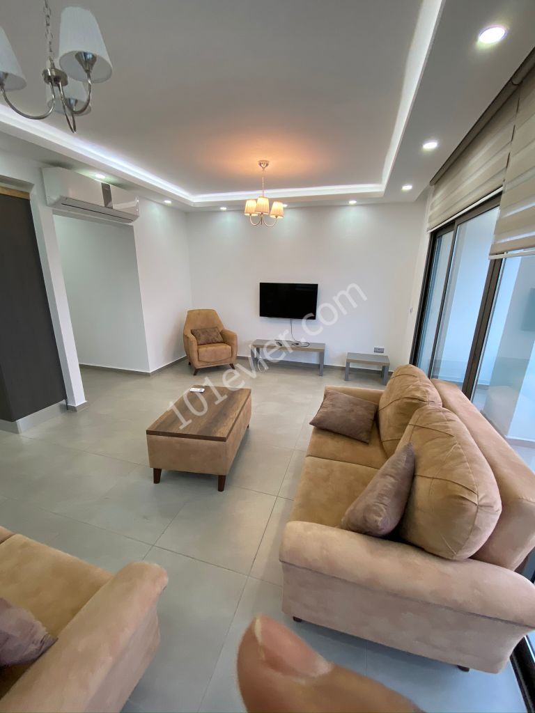 GİRNE MERKEZDE LÜX EŞYALI 2+1 PENTHOUSE