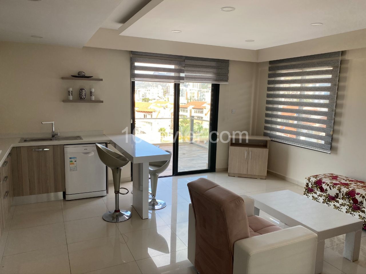 GİRNE MERKEZDE LÜX EŞYALI 2+1 PENTHOUSE 