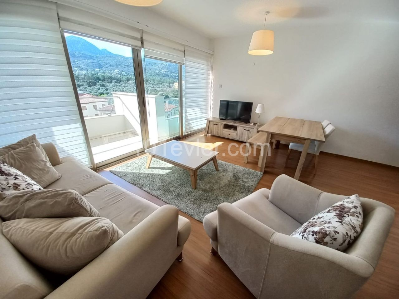 Luxury 2 + 1 Apartment for Rent with Full Furniture in the Center of Kyrenia ** 