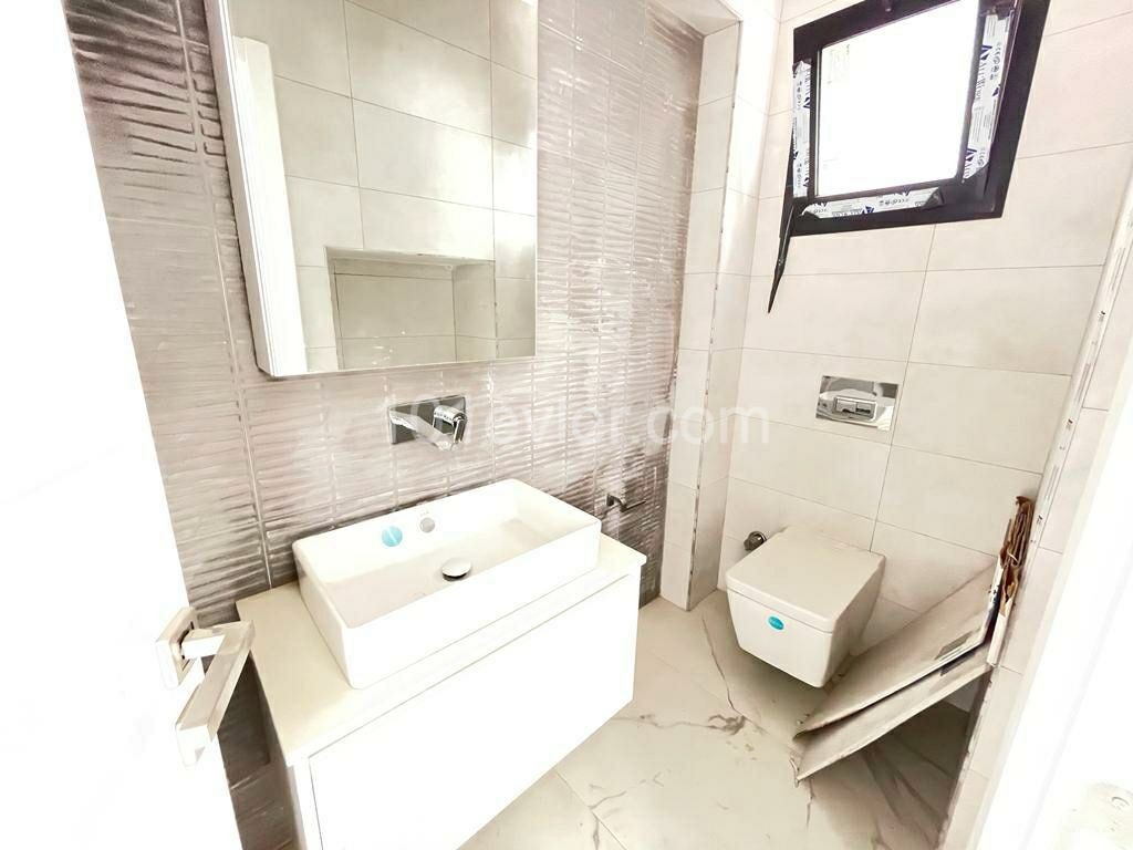 Kıbrıs Girne Ozanköyde Satılık Lüx 4+1 Villa