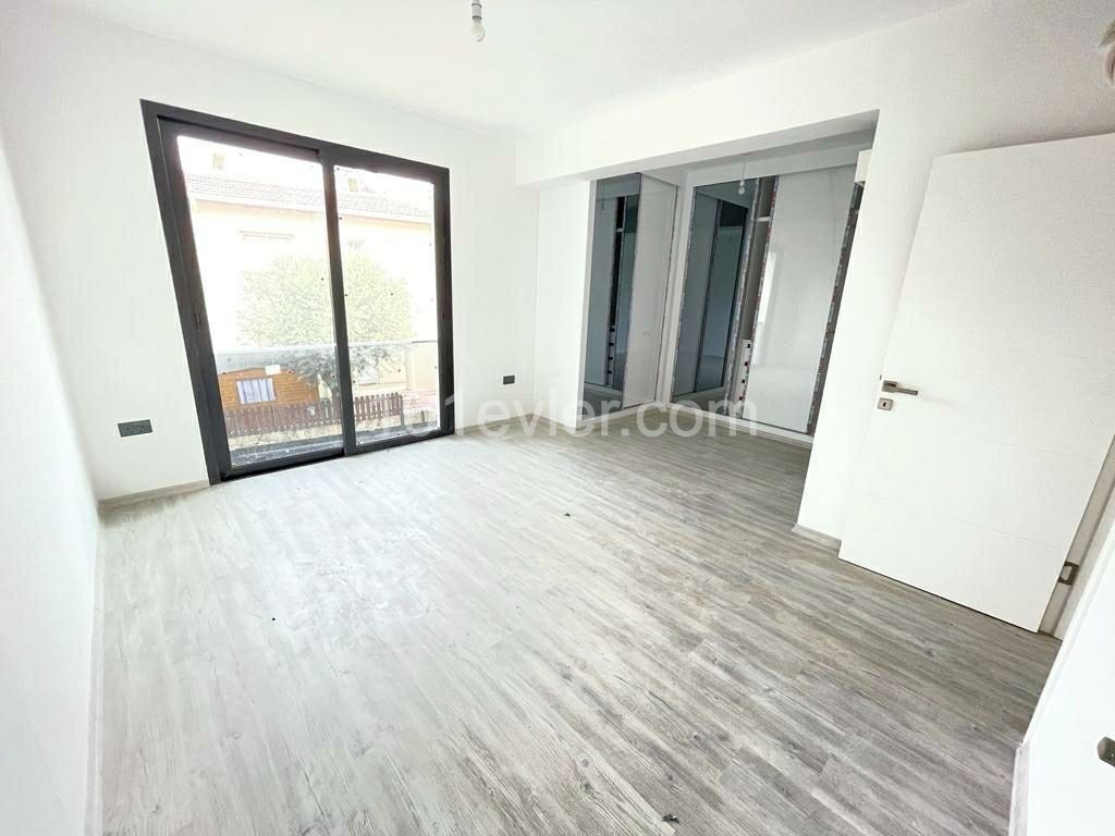 Kıbrıs Girne Ozanköyde Satılık Lüx 4+1 Villa