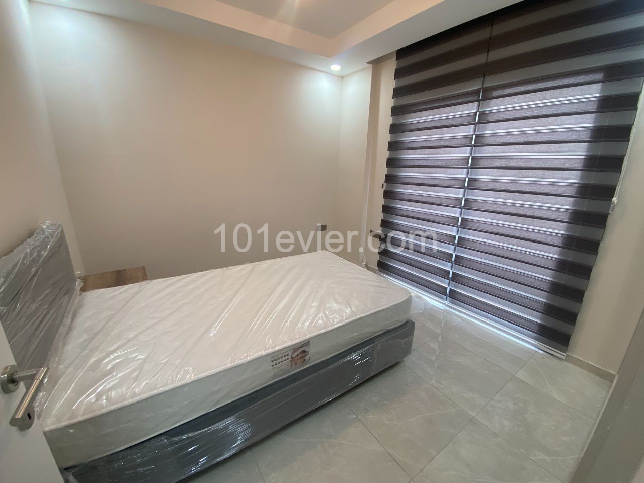 PERFECT LOCATION IN THE CENTER OF KYRENIA LUXURIOUS FURNISHED 2+1 ** 