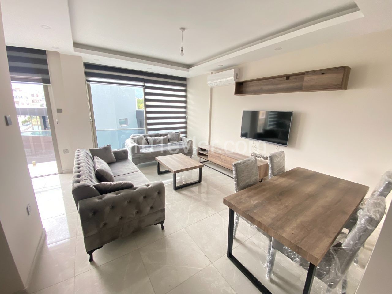 PERFECT LOCATION IN THE CENTER OF KYRENIA LUXURIOUS FURNISHED 2+1 ** 