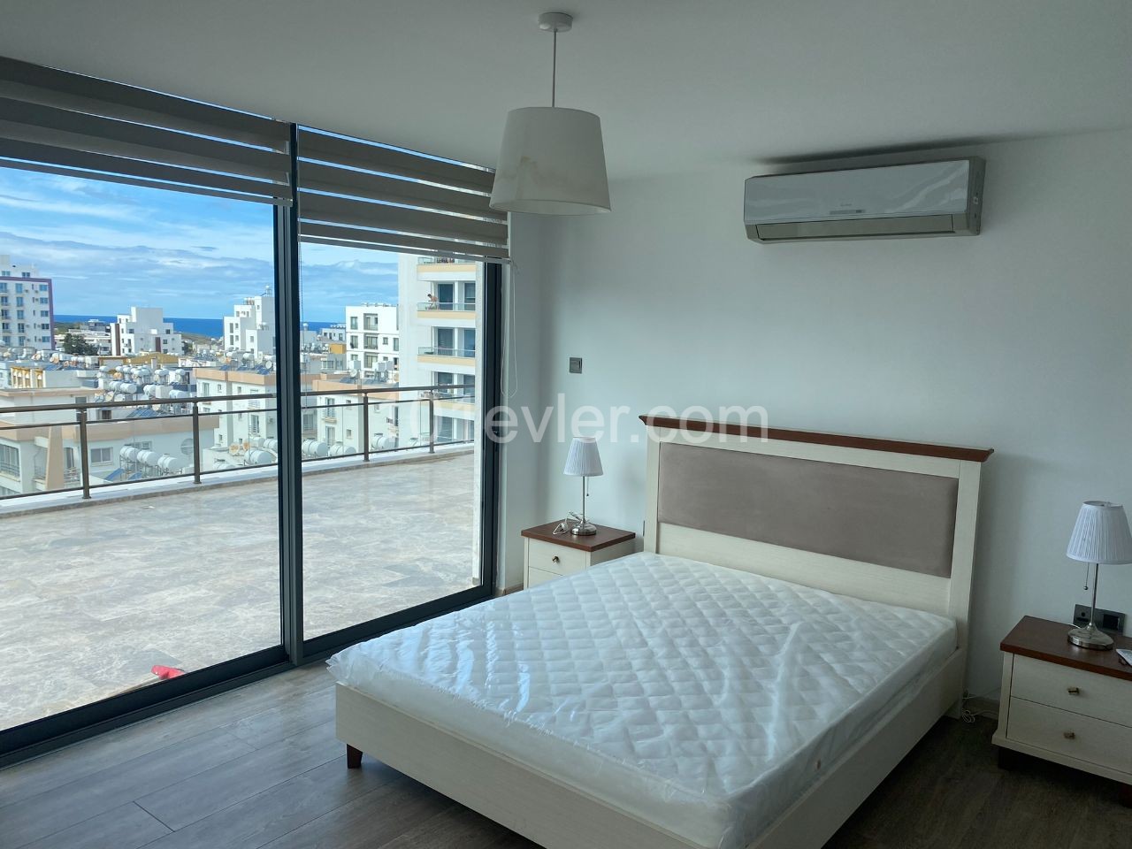 GİRNE MERKEZDE LÜX EŞYALI 3+1 DUBLEX PENTHOUSE