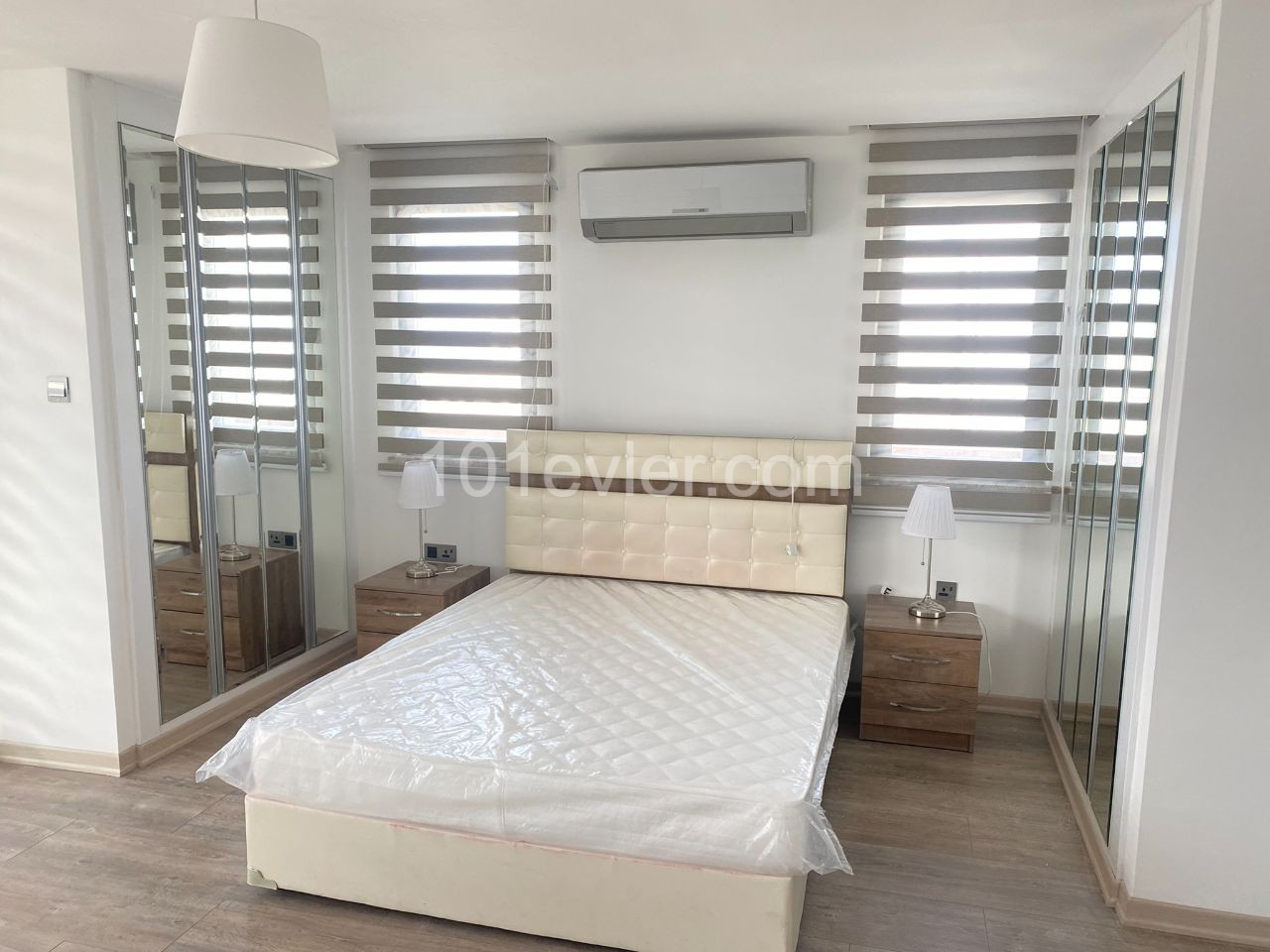 LUXURIOUS FURNISHED 3+1 DUBLEX PENTHOUSE IN THE CENTER OF KYRENIA ** 